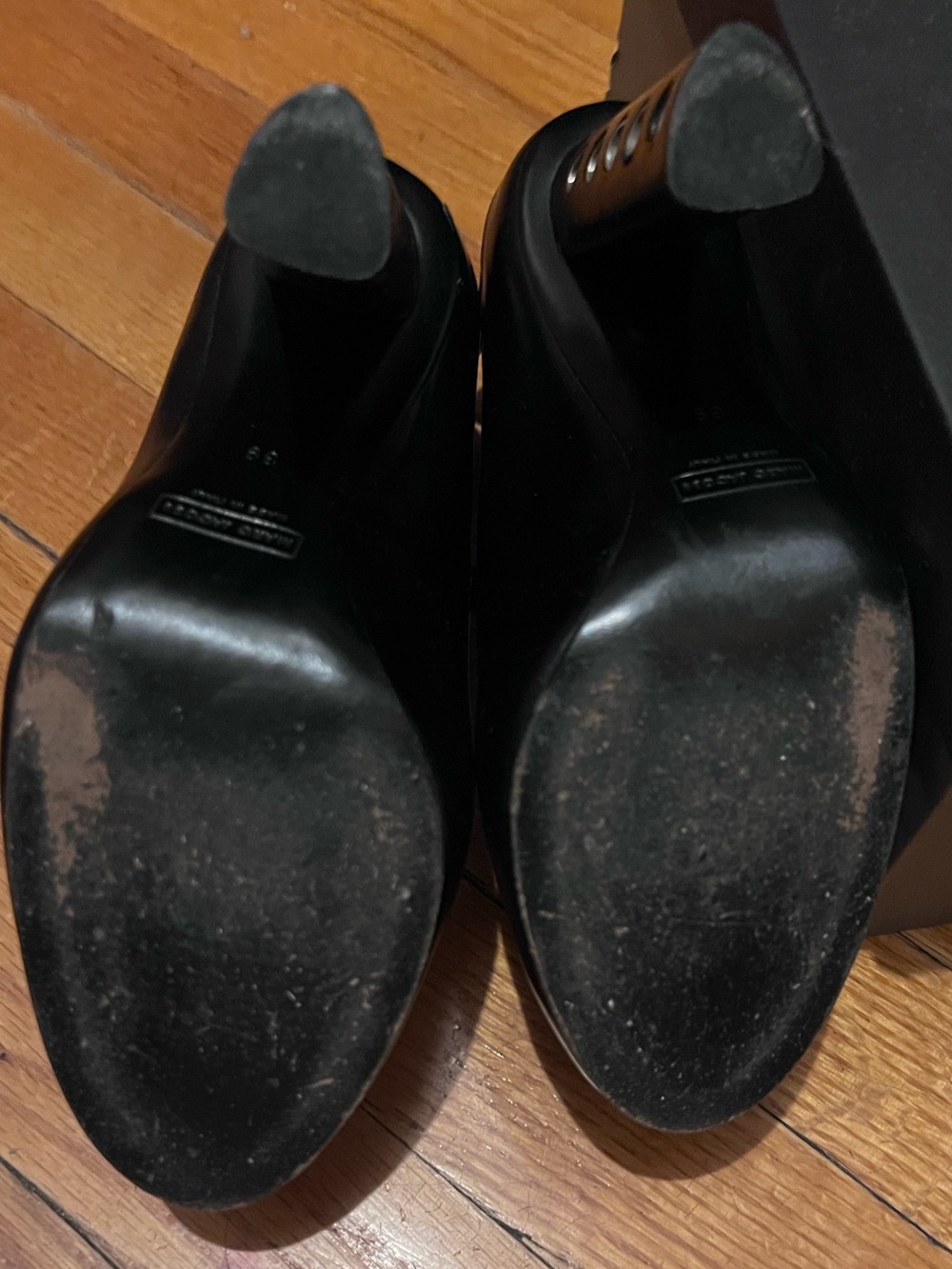 Marc Jacobs Black Leather Ankle Strap Platform Heels - Picture 6 of 8